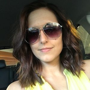 Meet your Posher, Ali